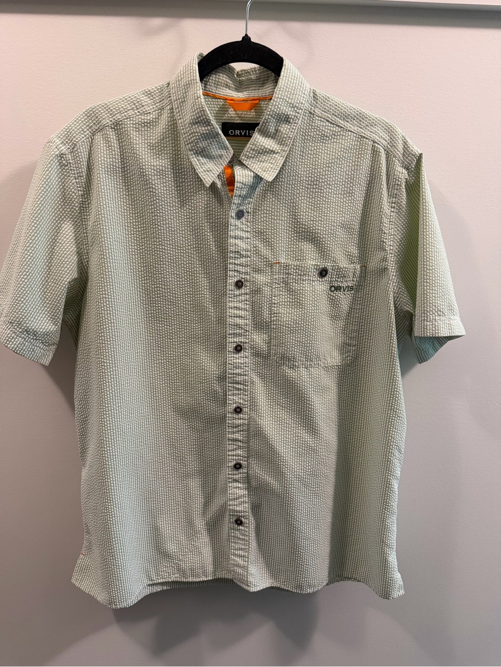 Orvis Men's Light Green Short-Sleeve Button-Up Shirt - Seersucker